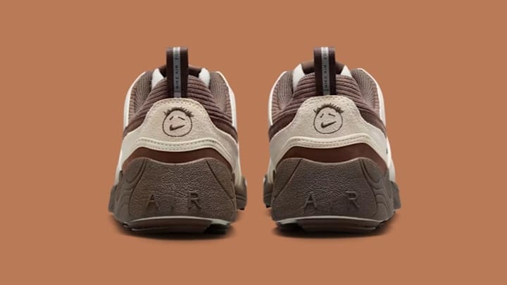 The Travis Scott x Nike Zoom Field Jaxx in the "Pale Ivory and Leche Blue" colorway.