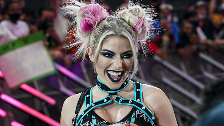Alexa Bliss is reportedly on her back to WWE