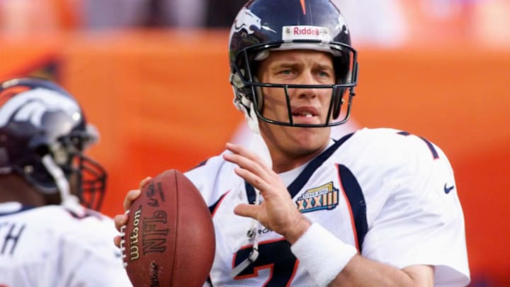 The No. 1 overall pick in the 1983 NFL Draft, John Elway's 1984 Topps rookie card is one of the essential cards of the 1980s for football card collectors of all budgets. Elway and Dan Marino are among the 12 Hall of Fame rookie cards included on the 1984 Topps checklist.