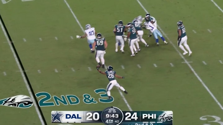 Saquon Barkley made a one-handed catch and so much more on just one play. Saquon Barkley made a one-handed catch and so much more on just one play.