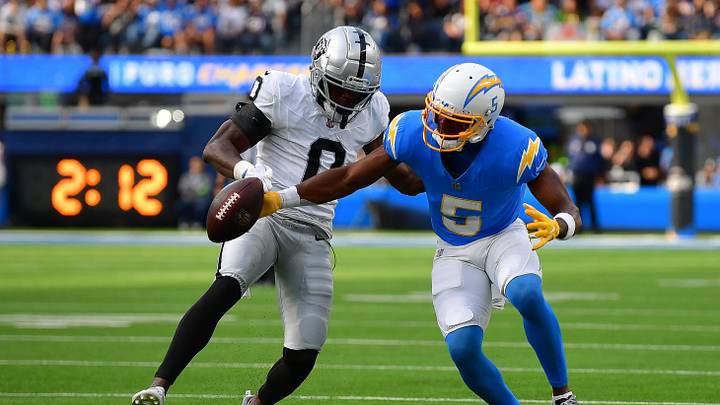 Oct 1, 2023; Inglewood, California, USA; Las Vegas Raiders cornerback Jakorian Bennett (0) blocks a pass intended for Los Angeles Chargers wide receiver Joshua Palmer (5) during the second half at SoFi Stadium. Mandatory Credit: Gary A. Vasquez-USA TODAY Sports Oct 1, 2023; Inglewood, California, USA; Las Vegas Raiders cornerback Jakorian Bennett (0) blocks a pass intended for Los Angeles Chargers wide receiver Joshua Palmer (5) during the second half at SoFi Stadium. Mandatory Credit: Gary A. Vasquez-USA TODAY Sports