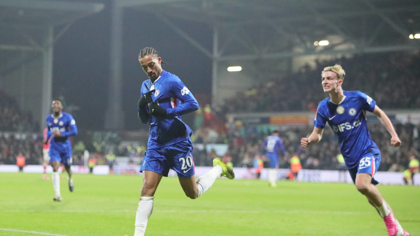 'Unbelievable' - Liam Rosenior highlights what Joao Pedro has done differently for Chelsea