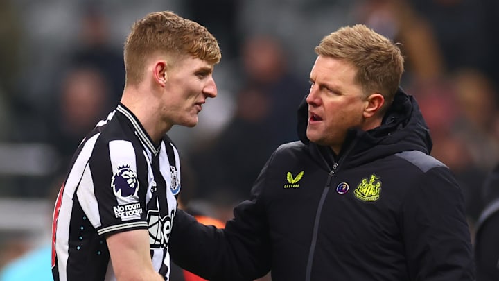 Newcastle United v Manchester United - Premier League