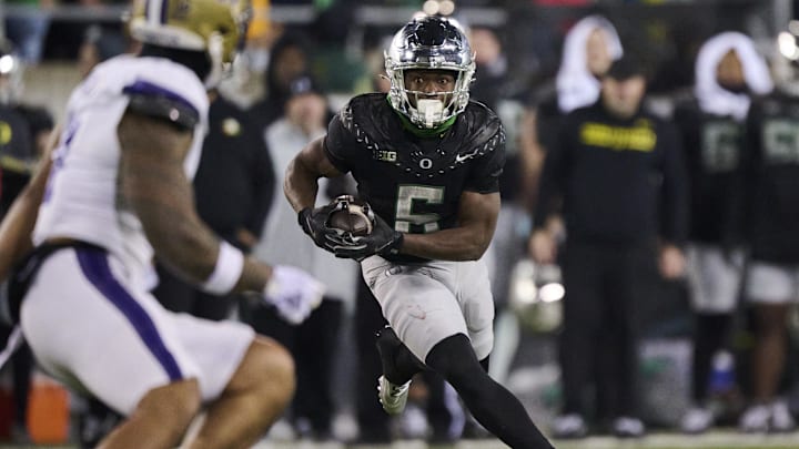 The last time Oregon played Washington, the Ducks outrushed the Huskies 222-43 and won by four touchdowns. Mandatory Credit: Troy Wayrynen-Imagn Images