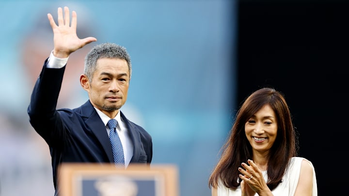 Ichiro Suzuki y su esposa Yumiko Fukushima en un evento de la MLB