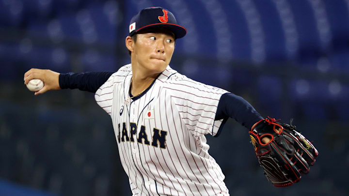 Los Yankees no son los únicos interesados en Yoshinobu Yamamoto  