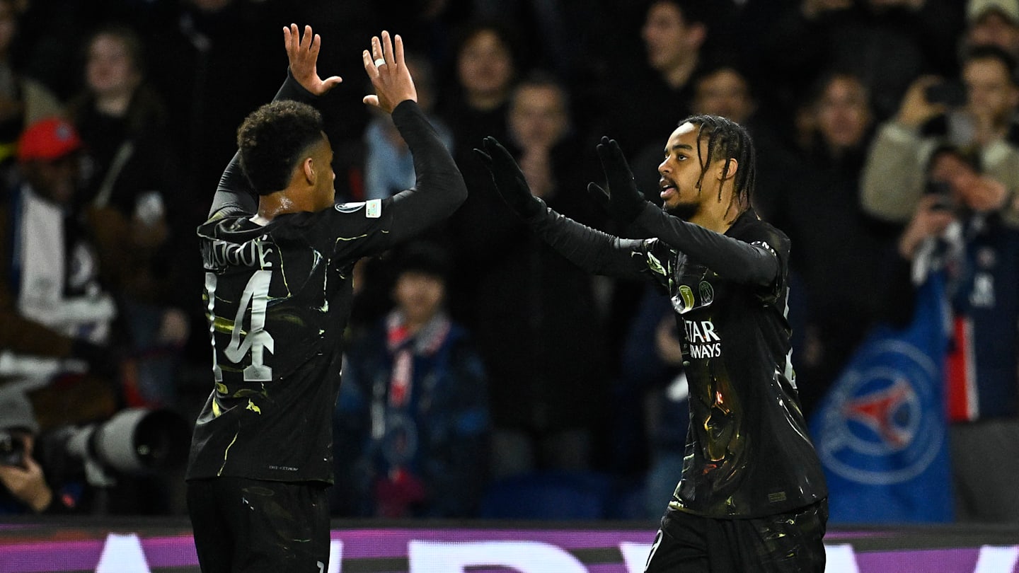 VIDEO - PSG : L'ouverture du score magnifique de Bradley Barcola face à Chelsea qui met fin à une longue disette