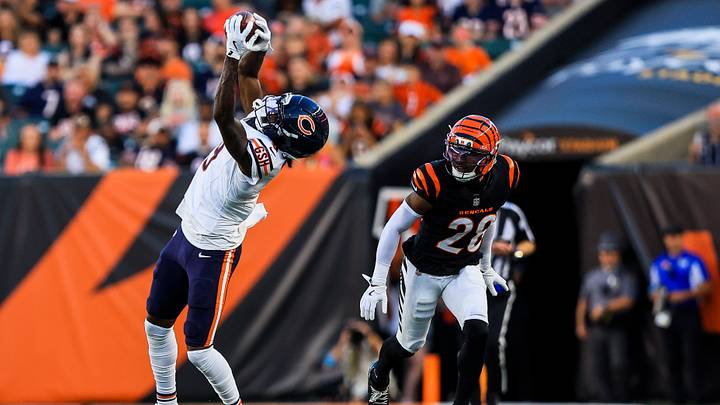 Aug 22, 2026; Cincinnati, Ohio, USA; Chicago Bears wide receiver Jahdae Walker (9) catches a pass against Cincinnati Bengals cornerback Josh Newton (28) in the first half at Paycor Stadium. Mandatory Credit: Katie Stratman-Imagn Images Aug 22, 2026; Cincinnati, Ohio, USA; Chicago Bears wide receiver Jahdae Walker (9) catches a pass against Cincinnati Bengals cornerback Josh Newton (28) in the first half at Paycor Stadium. Mandatory Credit: Katie Stratman-Imagn Images