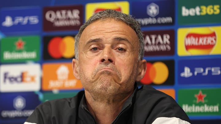 Luis Enrique veut un nouveau défenseur central pour la saison prochaine. 