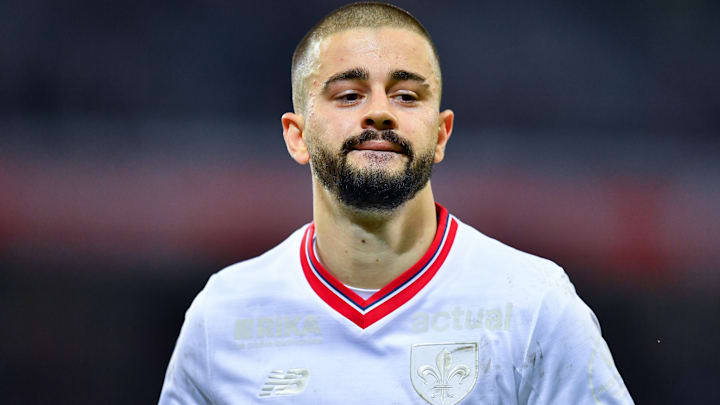 Edon Zhegrova pourrait finalement rejoindre Marseille. Edon Zhegrova pourrait finalement rejoindre Marseille.