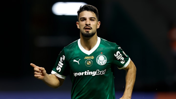 Flaco López é peça importante no elenco alviverde