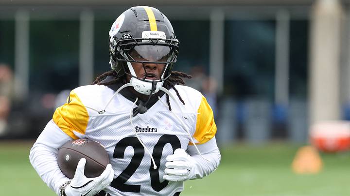 Jun 9, 2026; Pittsburgh, PA, USA; Pittsburgh Steelers running back Kaleb Johnson (20) participates in drills during Minicamp at UPMC Rooney Sports Complex. Mandatory Credit: Charles LeClaire-Imagn Images Jun 9, 2026; Pittsburgh, PA, USA; Pittsburgh Steelers running back Kaleb Johnson (20) participates in drills during Minicamp at UPMC Rooney Sports Complex. Mandatory Credit: Charles LeClaire-Imagn Images