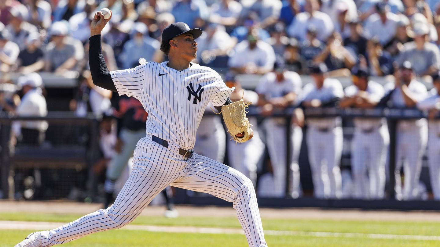 Yankees' Carlos Lagrange Shines in First Triple-A Relief Appearance
