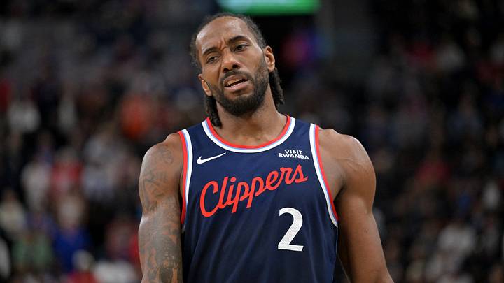 Los Angeles Clippers forward Kawhi Leonard (2) reacts Los Angeles Clippers forward Kawhi Leonard (2) reacts