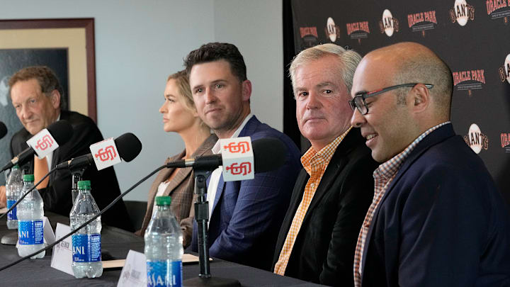 Buster Posey Announces Retirement