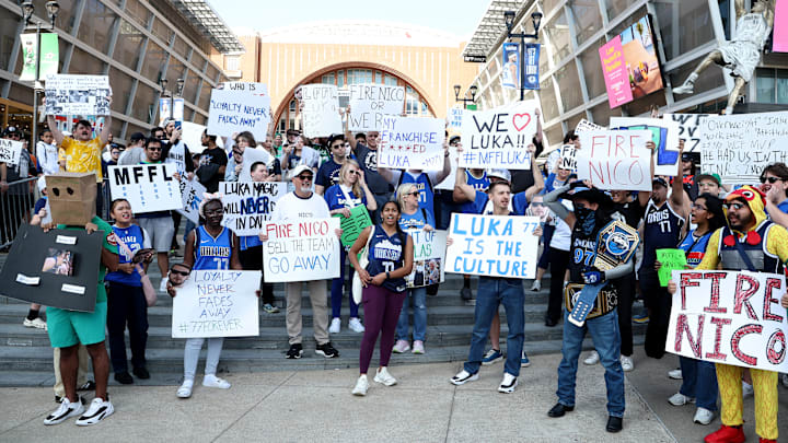 Luka Doncic trade protest outside of the American Airlines Center