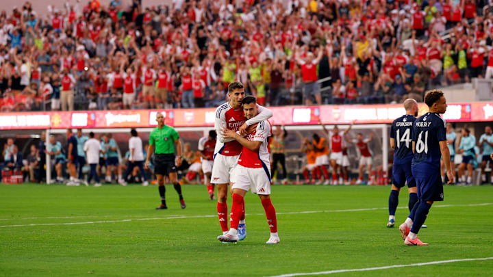 Arsenal FC v Manchester United - Pre-Season Friendly