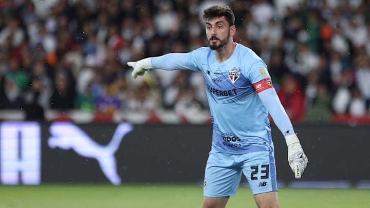 Camisa 23 é titular absoluto na meta são-paulina