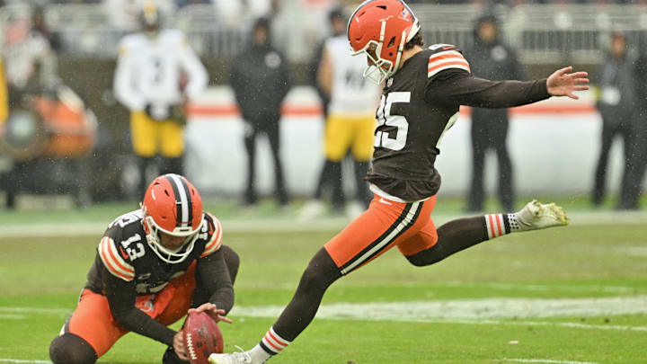 Find out how former Syracuse football players performed during week 17 of the current NFL season. Find out how former Syracuse football players performed during week 17 of the current NFL season.