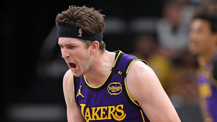 Los Angeles Lakers v Memphis Grizzlies