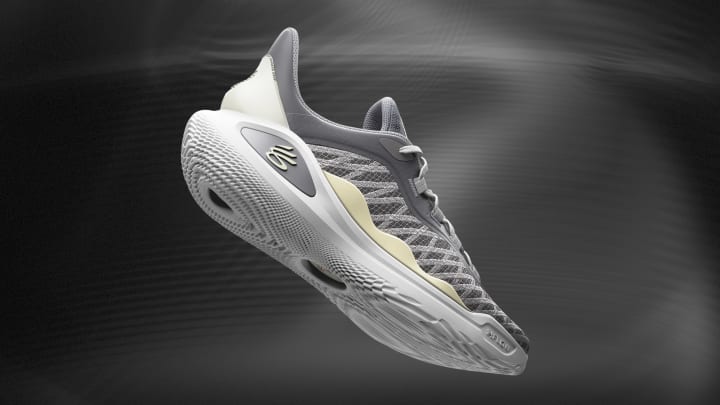 The Curry 11 'Young Wolf' colorway. The Curry 11 'Young Wolf' colorway.