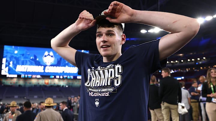 Purdue v Connecticut