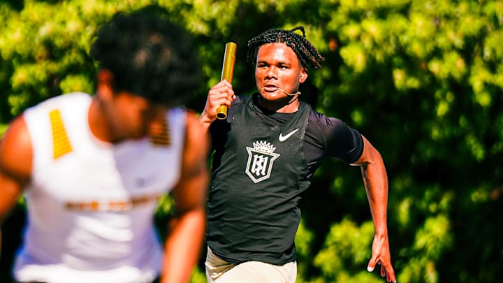 Servite sophomore Kamil Pelovello runs the third leg during the Friars’ historic 39.82 4x100 relay — the first sub-40 performance in California history and new U.S. No. 1. They went on to improve their state record to 39.70 at the Arcadia Invitational, 4th best time for a program in US High school history.