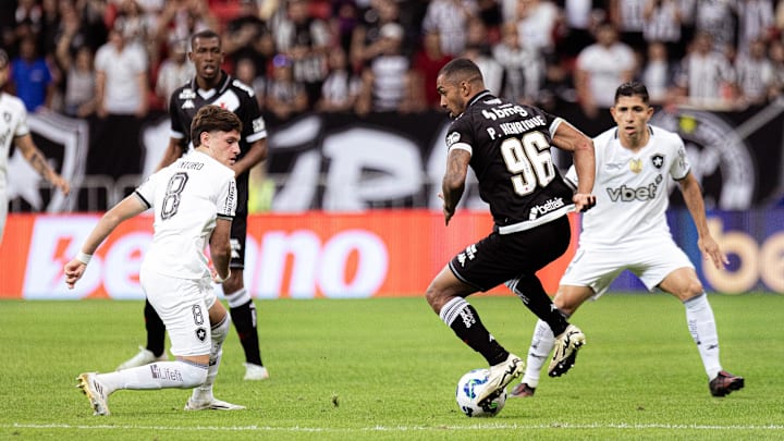 Vasco e Botafogo disputam vaga nas semis da Copa do Brasil 
