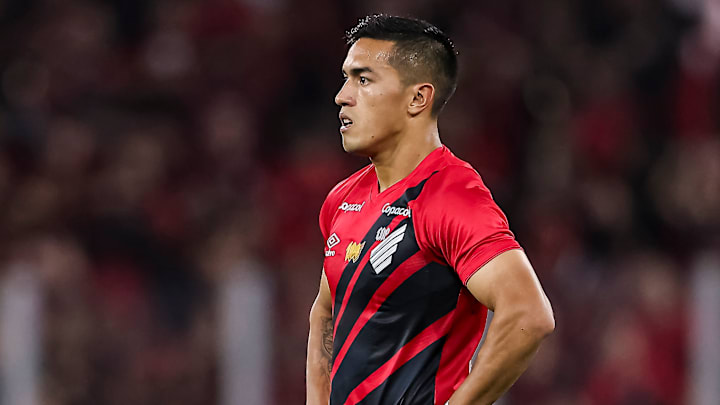 Tomás Cuello não deve permanecer no Athletico-PR em 2025