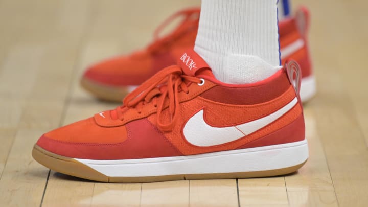Devin Booker wears the Nike Book 1. Devin Booker wears the Nike Book 1.