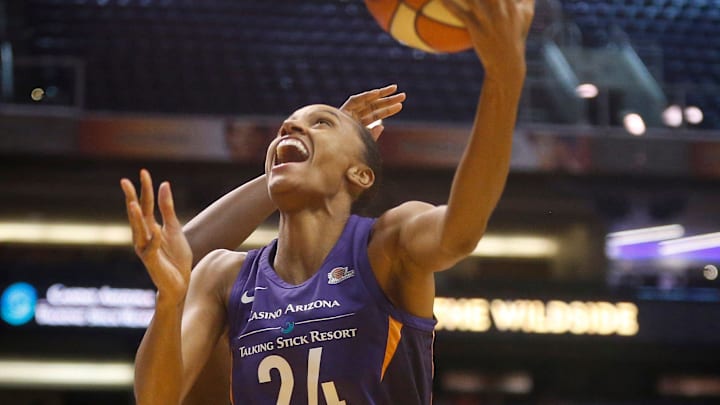 Mercury's DeWanna Bonner (24) makes a layup against Liberty during the first half at Talking Stick Resort Arena in Phoenix, Ariz. on Aug. 19, 2018. 

865709002
