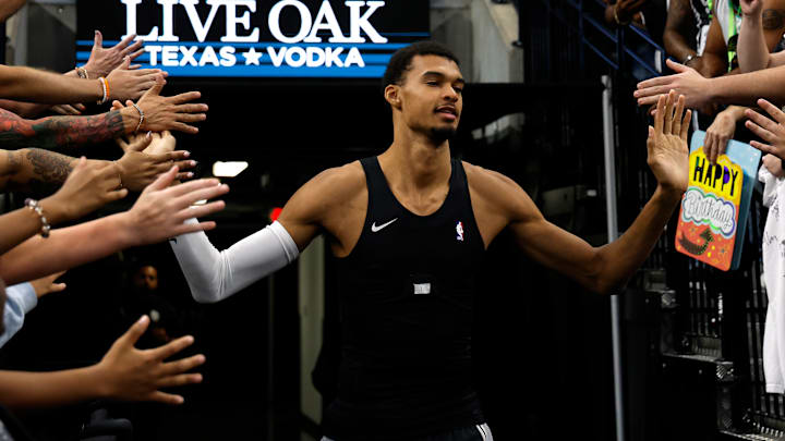 Indiana Pacers v San Antonio Spurs Indiana Pacers v San Antonio Spurs