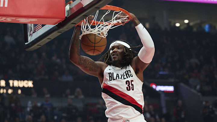 Nov 3, 2025; Portland, Oregon, USA; Portland Trail Blazers center Robert Williams III (35) dunks the basketball during the first half against the Los Angeles Lakers at Moda Center. Nov 3, 2025; Portland, Oregon, USA; Portland Trail Blazers center Robert Williams III (35) dunks the basketball during the first half against the Los Angeles Lakers at Moda Center.