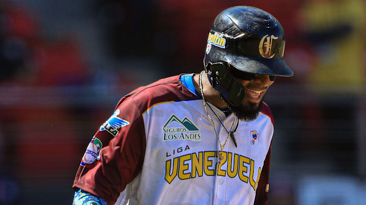 Danry Vázquez es figura de Tiburones 