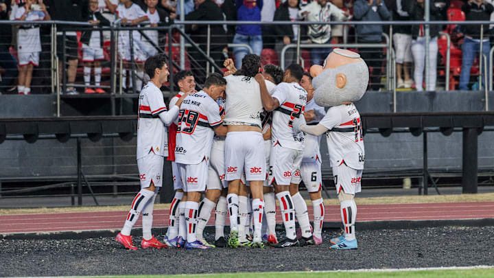 São Paulo x Ceará se enfrentam pelo Brasileirão 2025