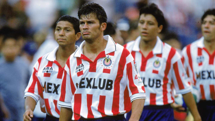 Entre el Invierno 97 y Verano 98, Chivas sumó doce partidos sin poder conocer la victoria.