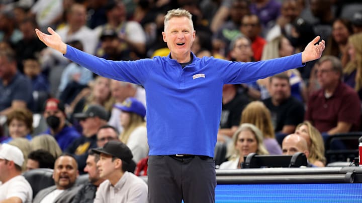 Golden State Warriors v Sacramento Kings