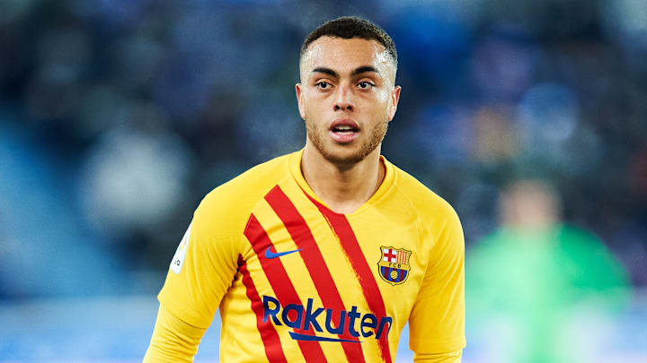 Sergino Dest spielte gegen Deportivo Alaves am vergangenen Sonntag das erste Mal seit langer Zeit durch. 