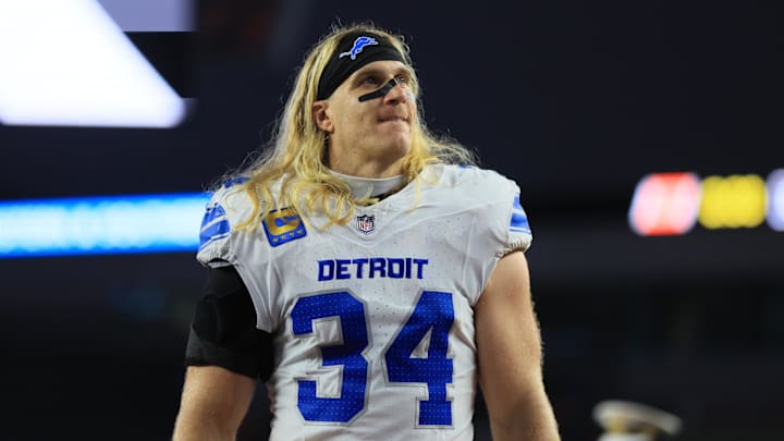 Oct 5, 2025; Cincinnati, Ohio, USA; Detroit Lions middle linebacker Alex Anzalone (34) walks off the field after a win over the Cincinnati Bengals at Paycor Stadium. Mandatory Credit: Katie Stratman-Imagn Images