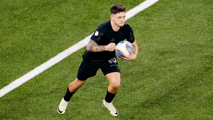 Meia é fundamental para a ideia de jogo do Corinthians