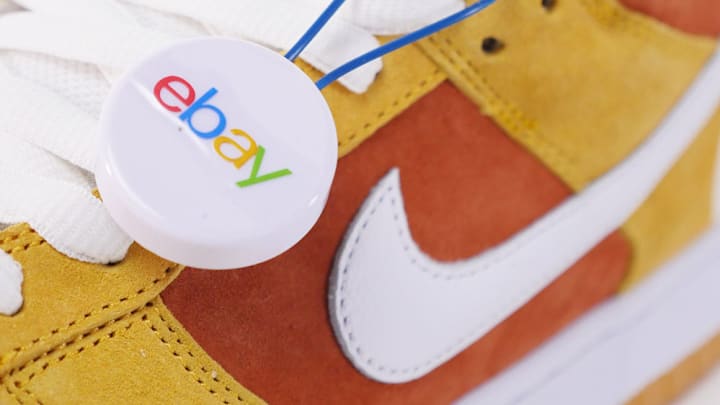 eBay and Chocolate Skateboards Auction Exclusive Nike SB Dunks and Collectibles. eBay and Chocolate Skateboards Auction Exclusive Nike SB Dunks and Collectibles.