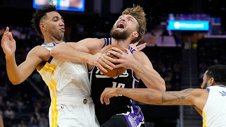 Sacramento Kings v Golden State Warriors