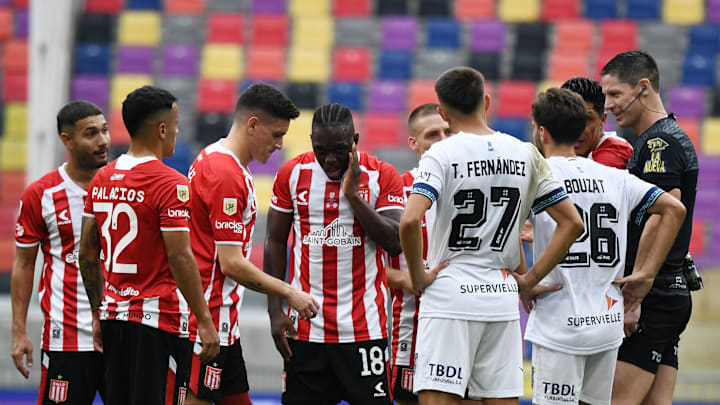 Velez v Estudiantes - Copa de la Liga Profesional 2024: Final