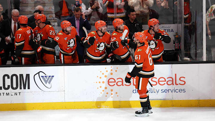 Feb 25, 2026; Anaheim, California, USA; Anaheim Ducks left wing Cutter Gauthier (61) celebrates with his teammates after scoring a goal during the third period against the Edmonton Oilers at Honda Center. Mandatory Credit: Kiyoshi Mio-Imagn Images Feb 25, 2026; Anaheim, California, USA; Anaheim Ducks left wing Cutter Gauthier (61) celebrates with his teammates after scoring a goal during the third period against the Edmonton Oilers at Honda Center. Mandatory Credit: Kiyoshi Mio-Imagn Images