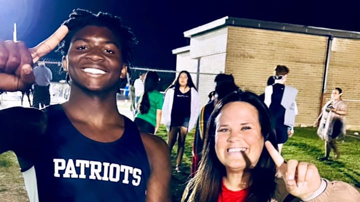 Linebacker Braylon Williams has 49 offers, including one from the UW. 