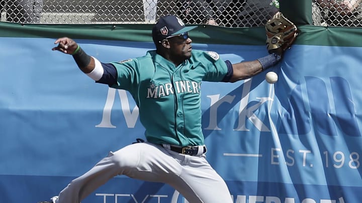 El outfielder Junior Lake está en el roster de República Dominicana El outfielder Junior Lake está en el roster de República Dominicana