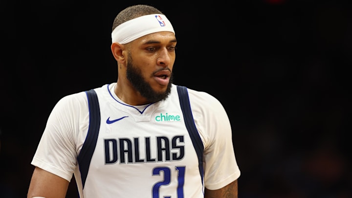 Dec 27, 2024; Phoenix, Arizona, USA; Dallas Mavericks center Daniel Gafford (21) against the Phoenix Suns at Footprint Center. Mandatory Credit: Mark J. Rebilas-Imagn Images