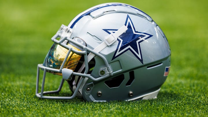 Dallas Cowboys v Los Angeles Rams