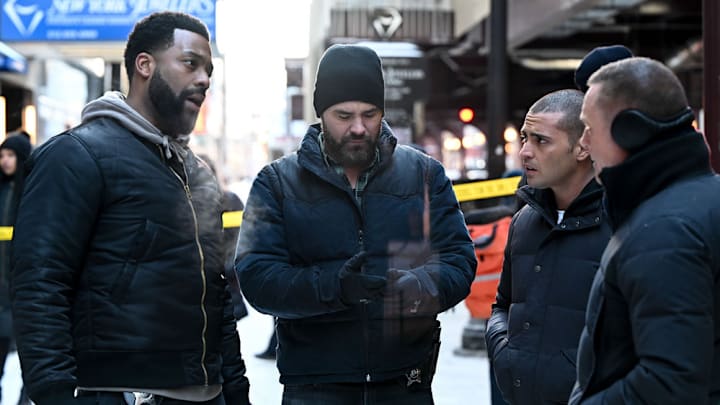 CHICAGO P.D. -- "Split Second" Episode 11005 -- Pictured: (l-r) -- (Photo by: Lori Allen/NBC)