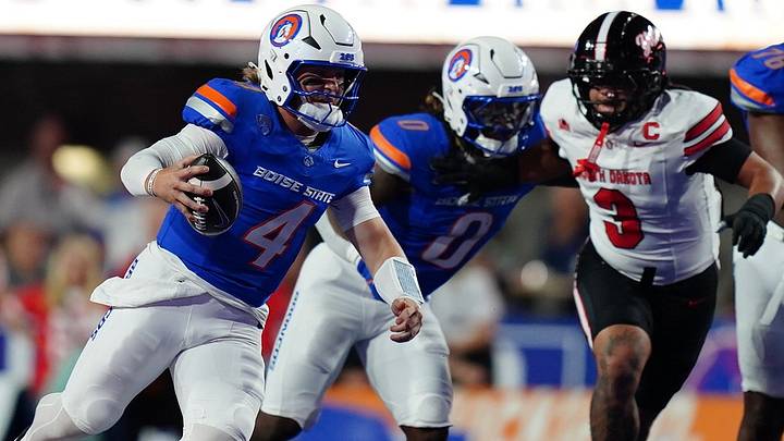 Boise State quarterback Maddux Madsen. Boise State quarterback Maddux Madsen.